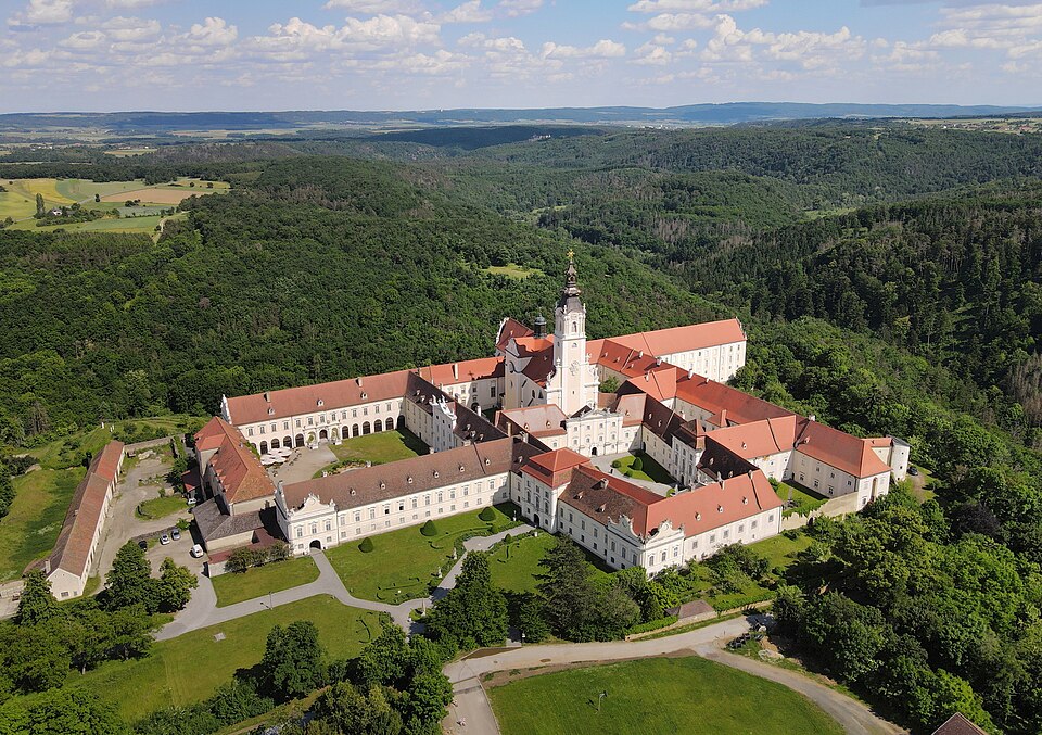 Stift Altenburg Luftaufnahme